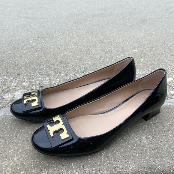 TORY BURCH GIGI FLATS BLACK PATENT LEATHER SHOES LOAFERS SZ 7 - Picture 5 of 16
